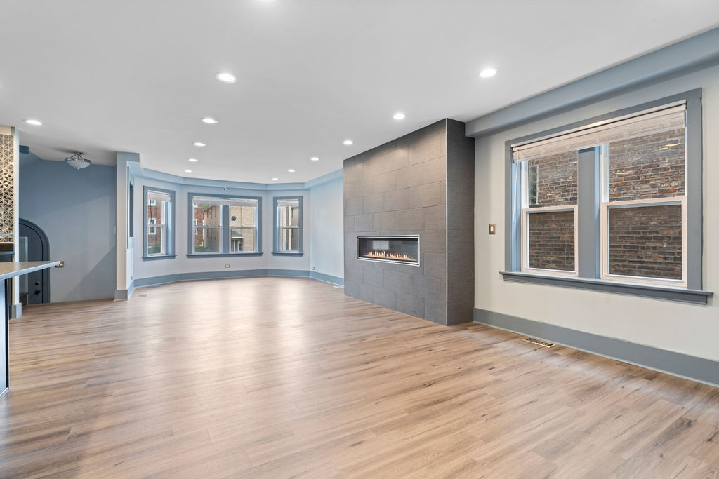 2115 Kenilworth Avenue, Berwyn, IL 60402