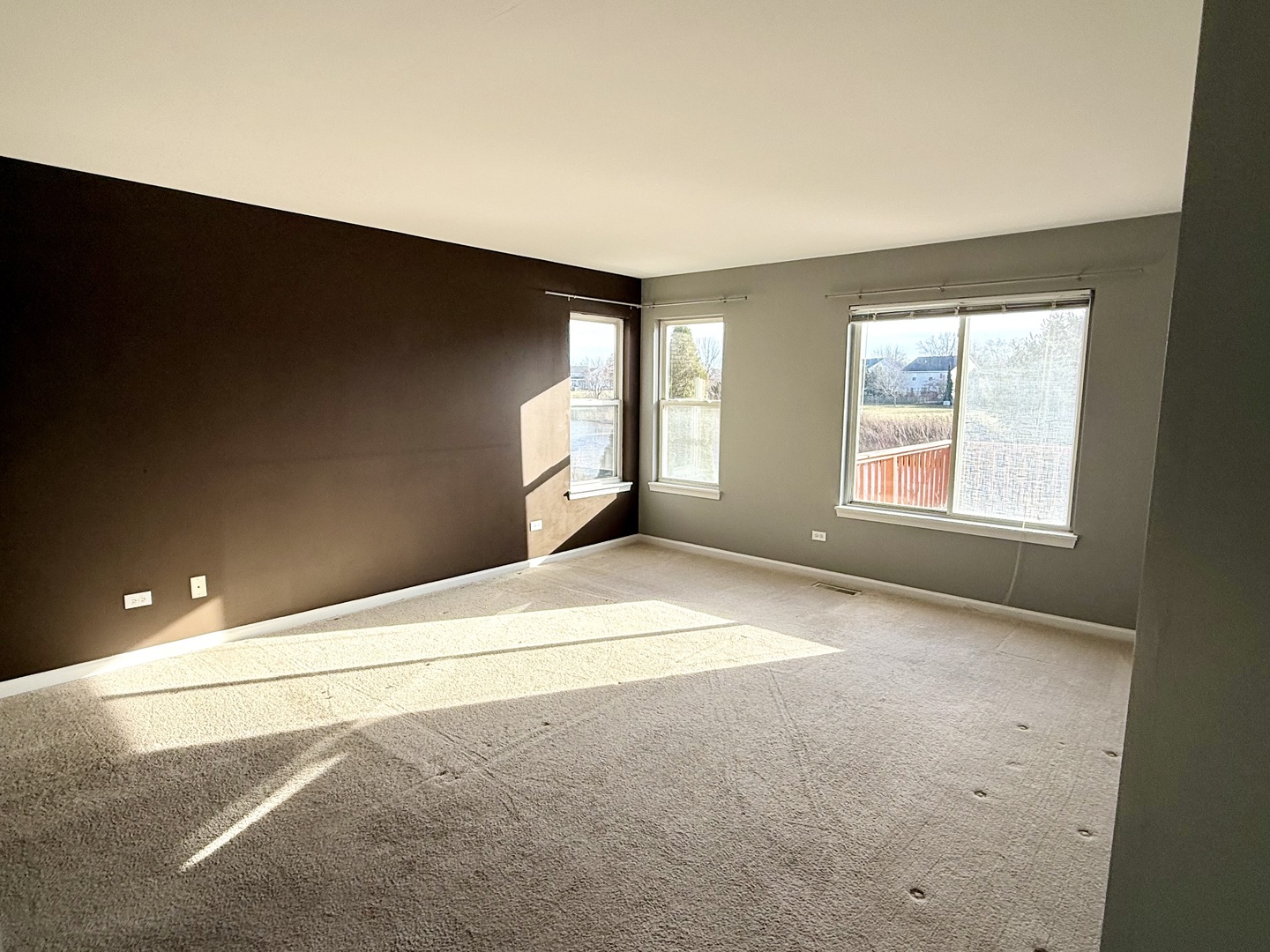 2732 Flagstone Circle, Naperville, IL 60564