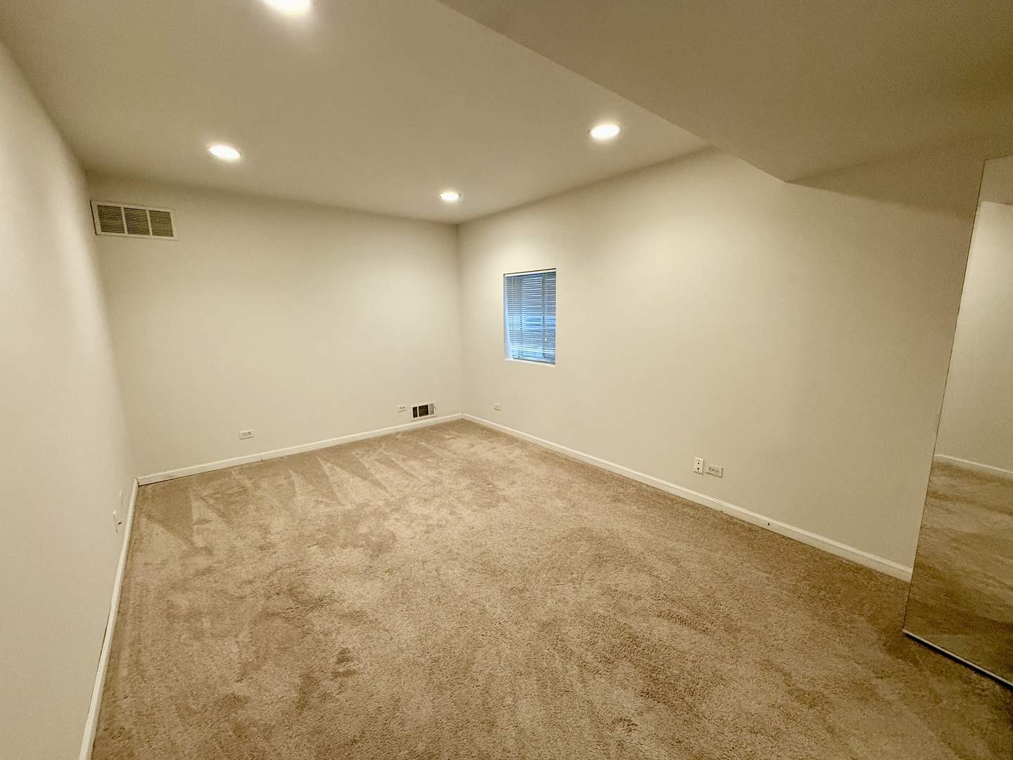 2732 Flagstone Circle, Naperville, IL 60564