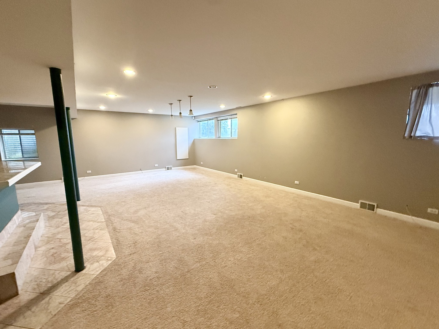 2732 Flagstone Circle, Naperville, IL 60564