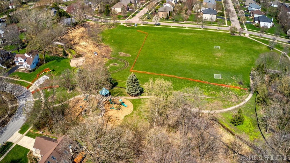 1098 Cleveland Avenue, Batavia, IL 60510