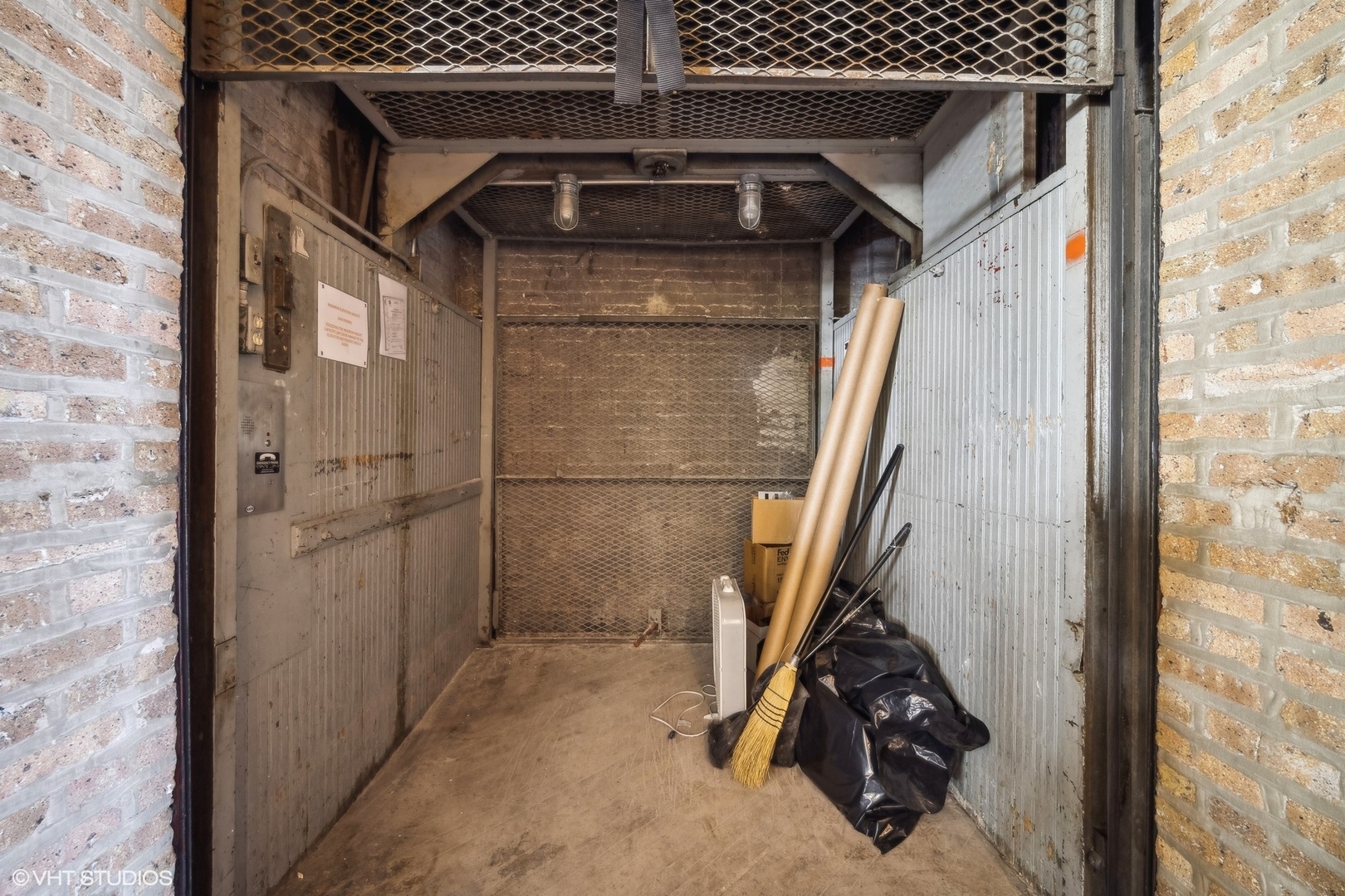 1348 W Concord Place, Chicago, IL 60622