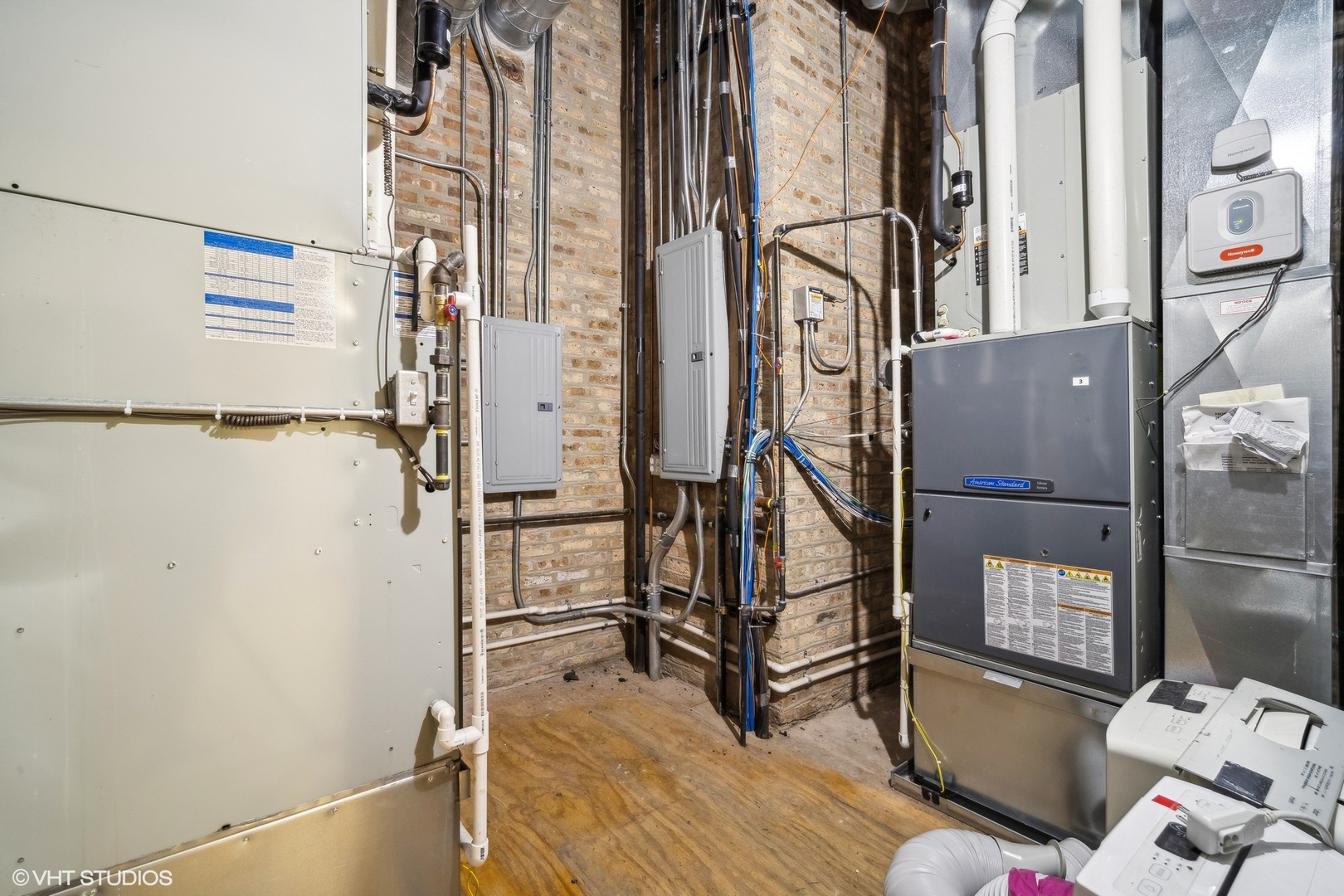 1348 W Concord Place, Chicago, IL 60622