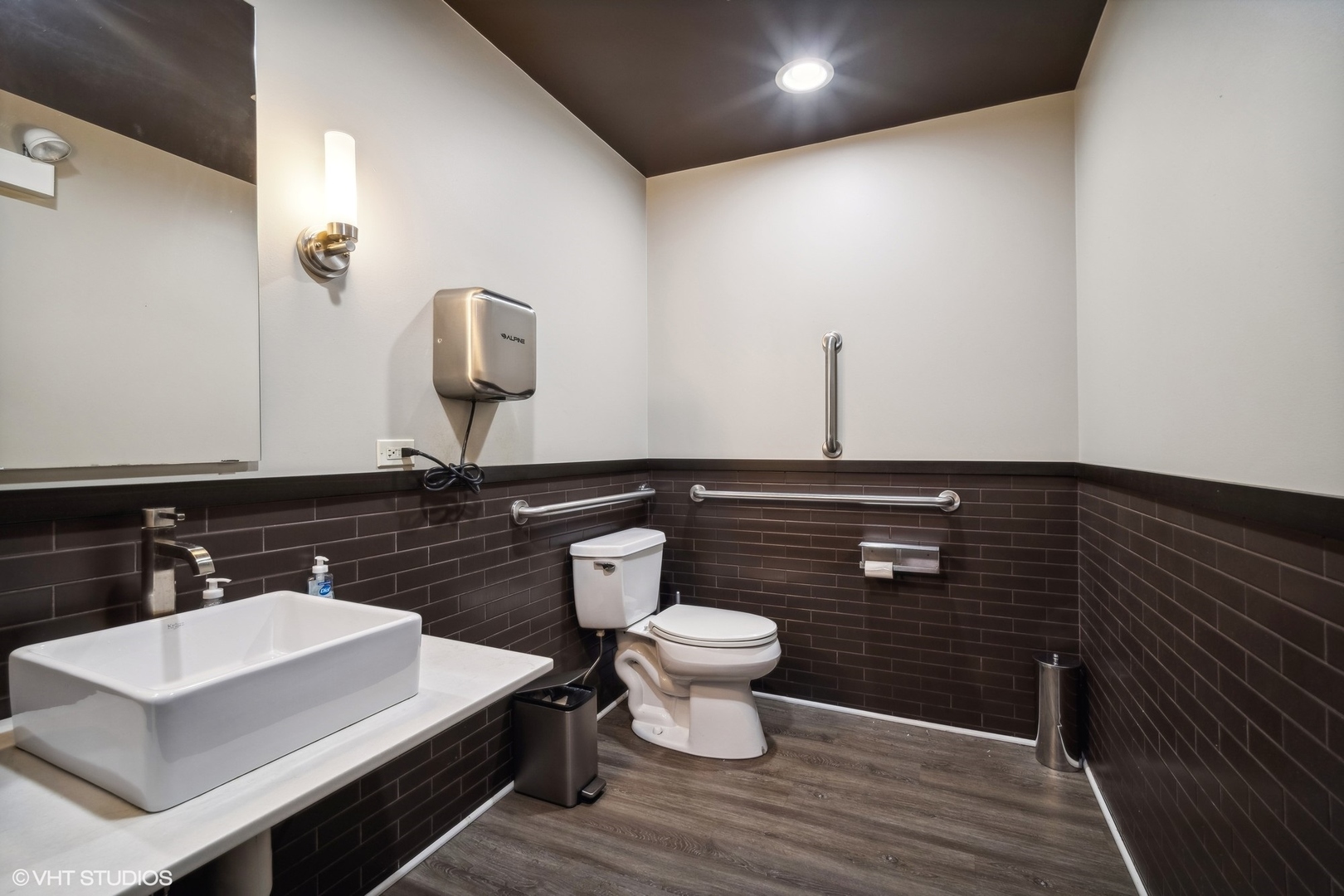 1348 W Concord Place, Chicago, IL 60622