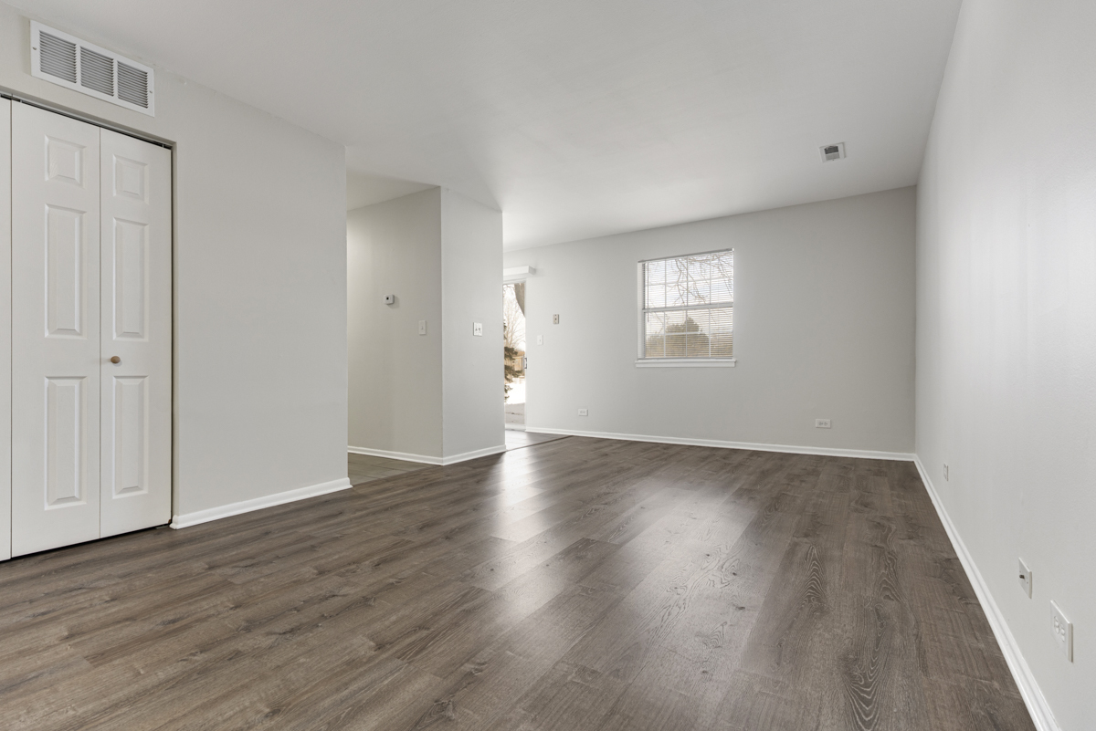 46 Gant Circle #A, Streamwood, IL 60107