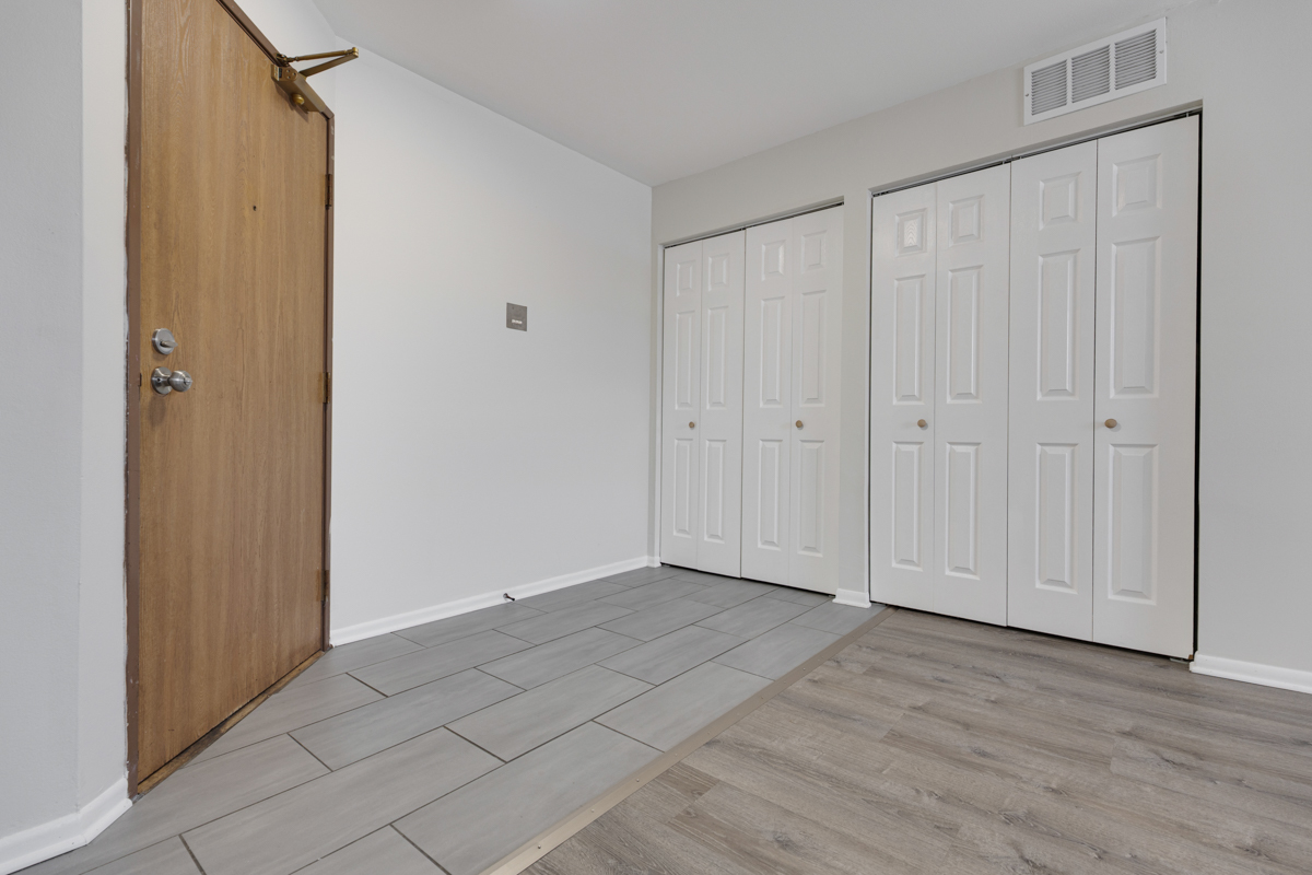 46 Gant Circle #A, Streamwood, IL 60107