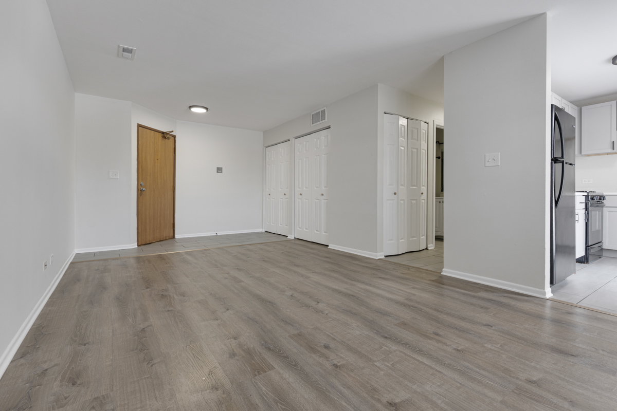 46 Gant Circle #A, Streamwood, IL 60107