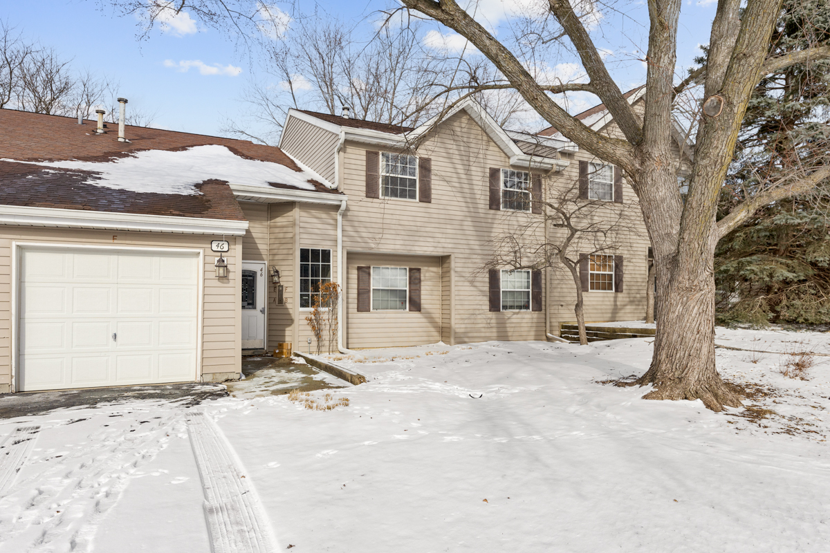 46 Gant Circle #A, Streamwood, IL 60107