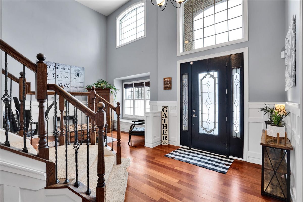 1358 Karen Drive, West Dundee, IL 60118