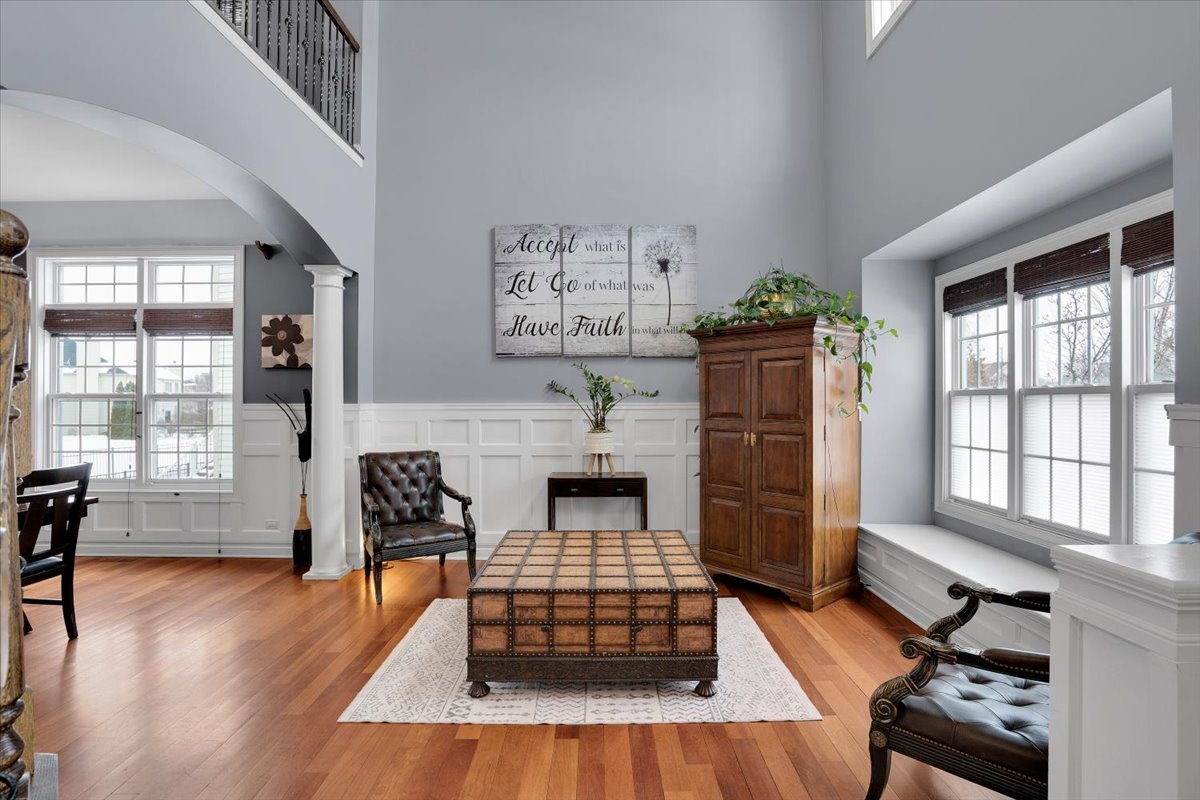 1358 Karen Drive, West Dundee, IL 60118