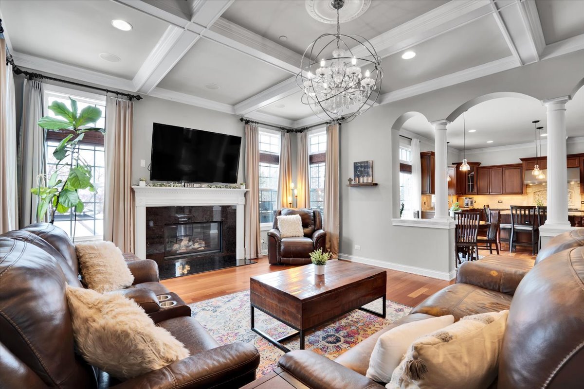 1358 Karen Drive, West Dundee, IL 60118