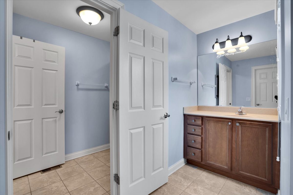 1358 Karen Drive, West Dundee, IL 60118