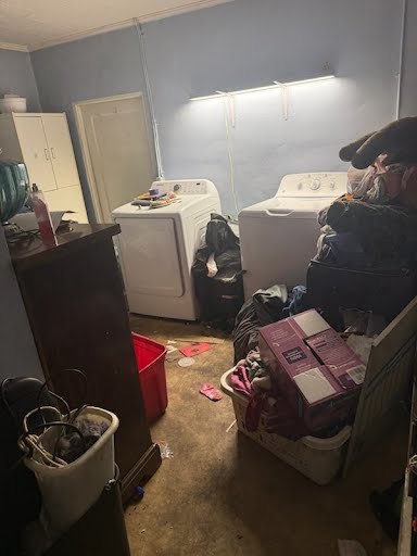 235 E Madison Street, Paris, IL 61944