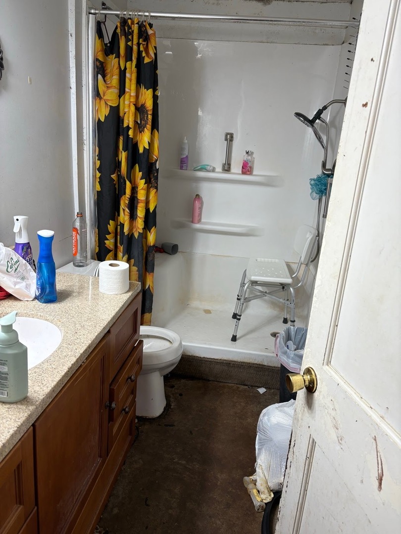 235 E Madison Street, Paris, IL 61944