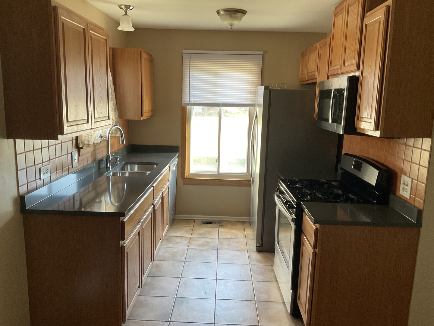 1066 Foxworth Boulevard #0, Lombard, IL 60148