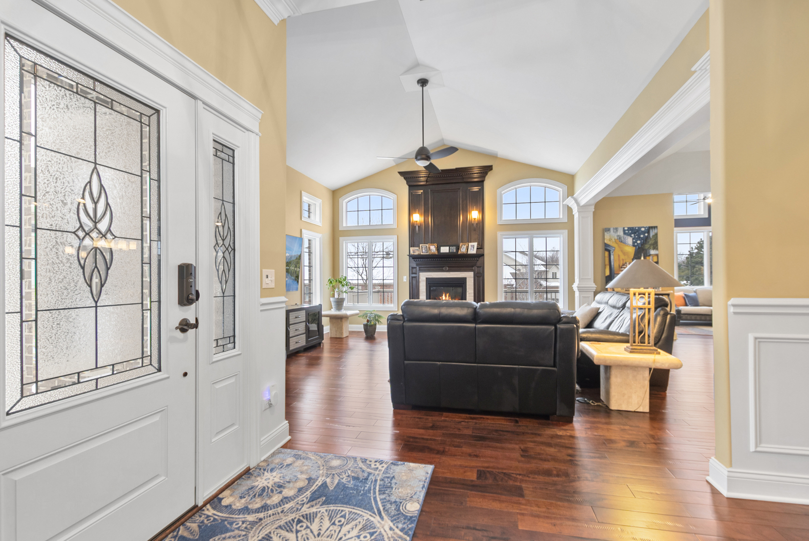 9175 Holland Harbour Circle, Frankfort, IL 60423