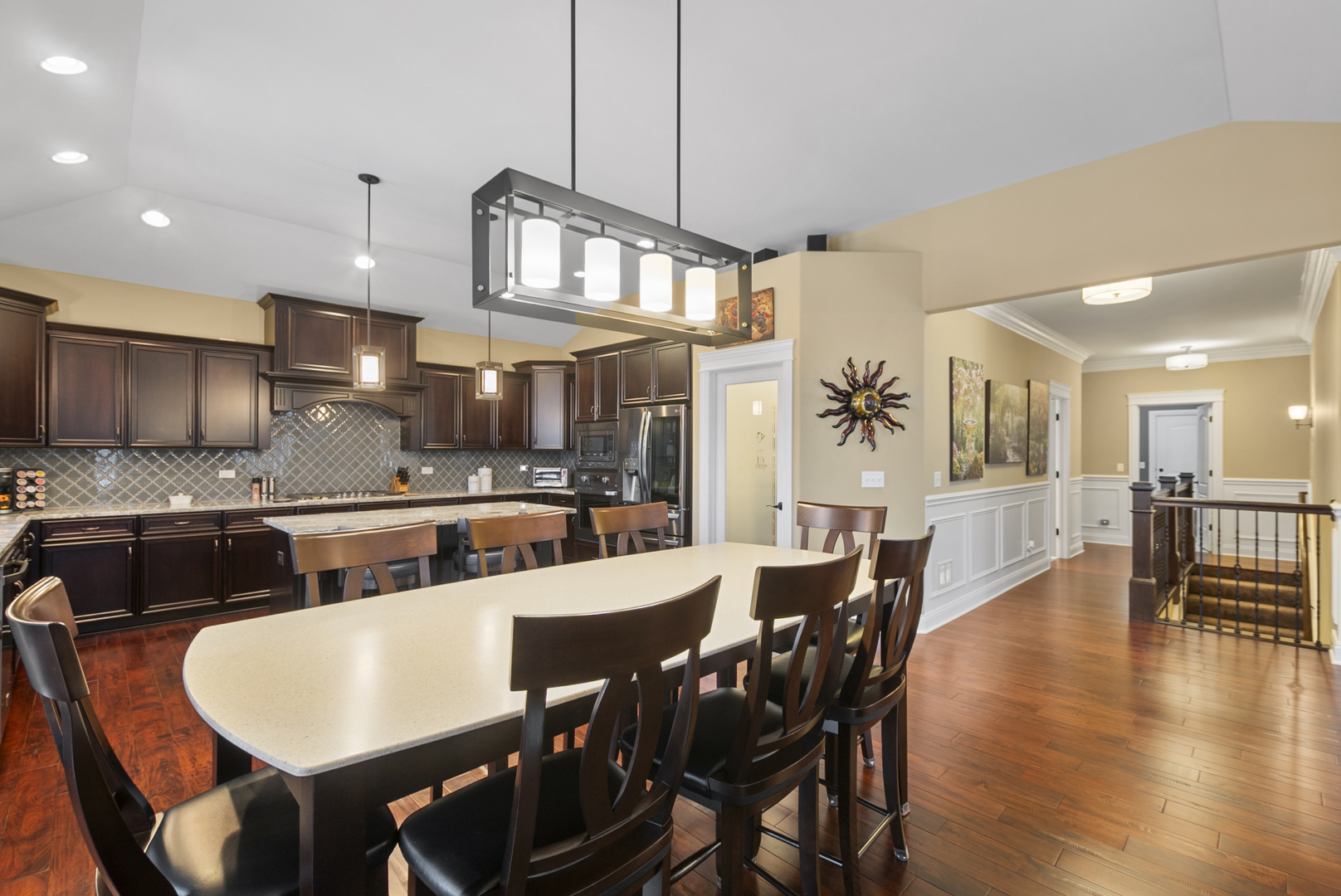 9175 Holland Harbor Circle, Frankfort, IL 60423