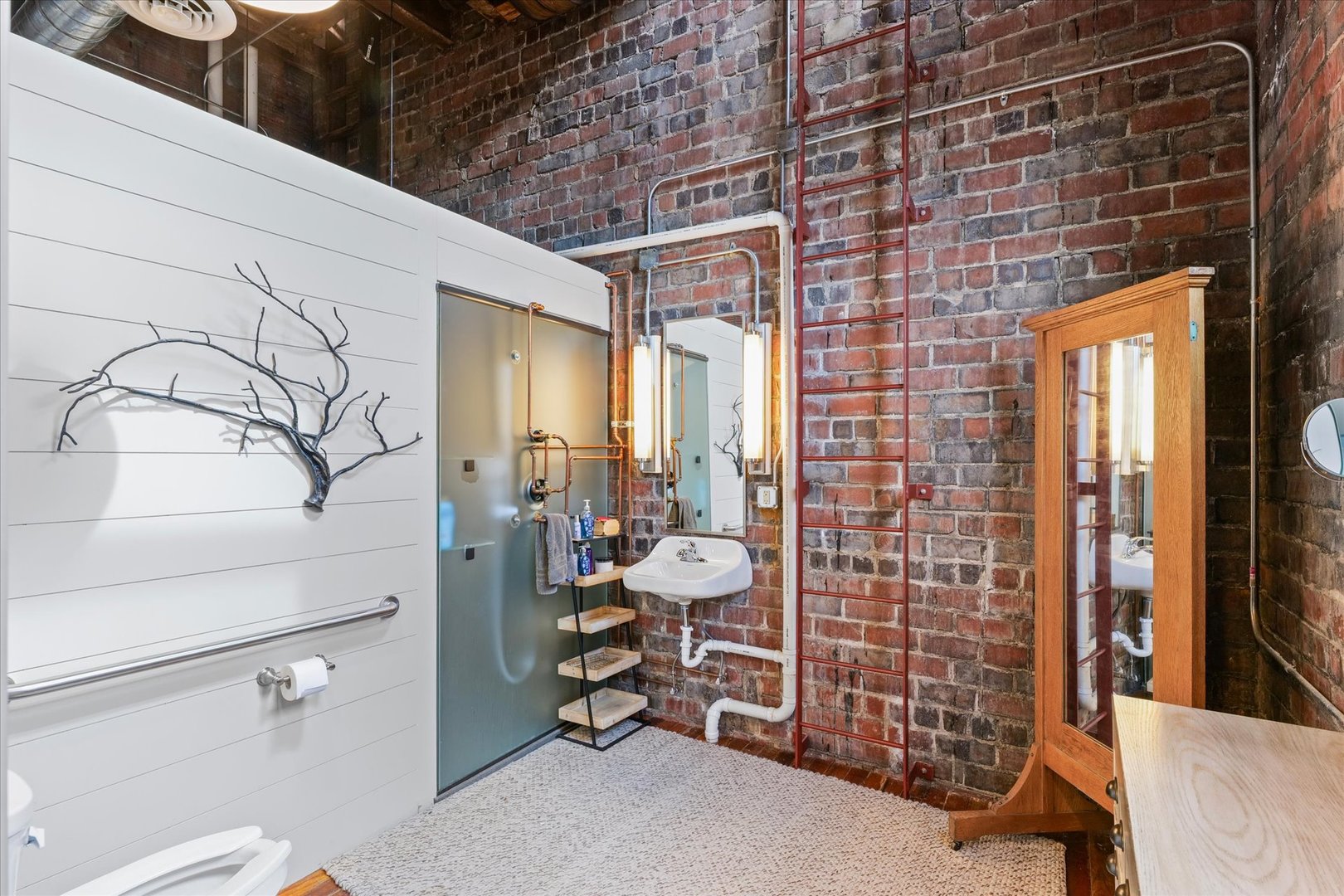 209 E Washington Street #5, Bloomington, IL 61701