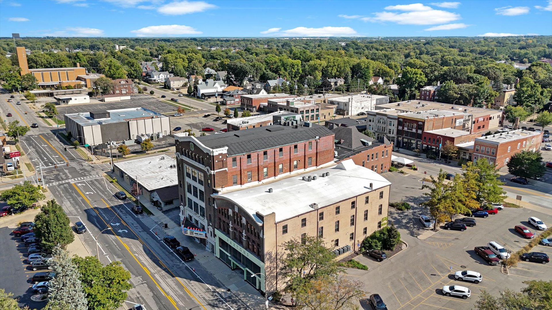209 E Washington Street #5, Bloomington, IL 61701
