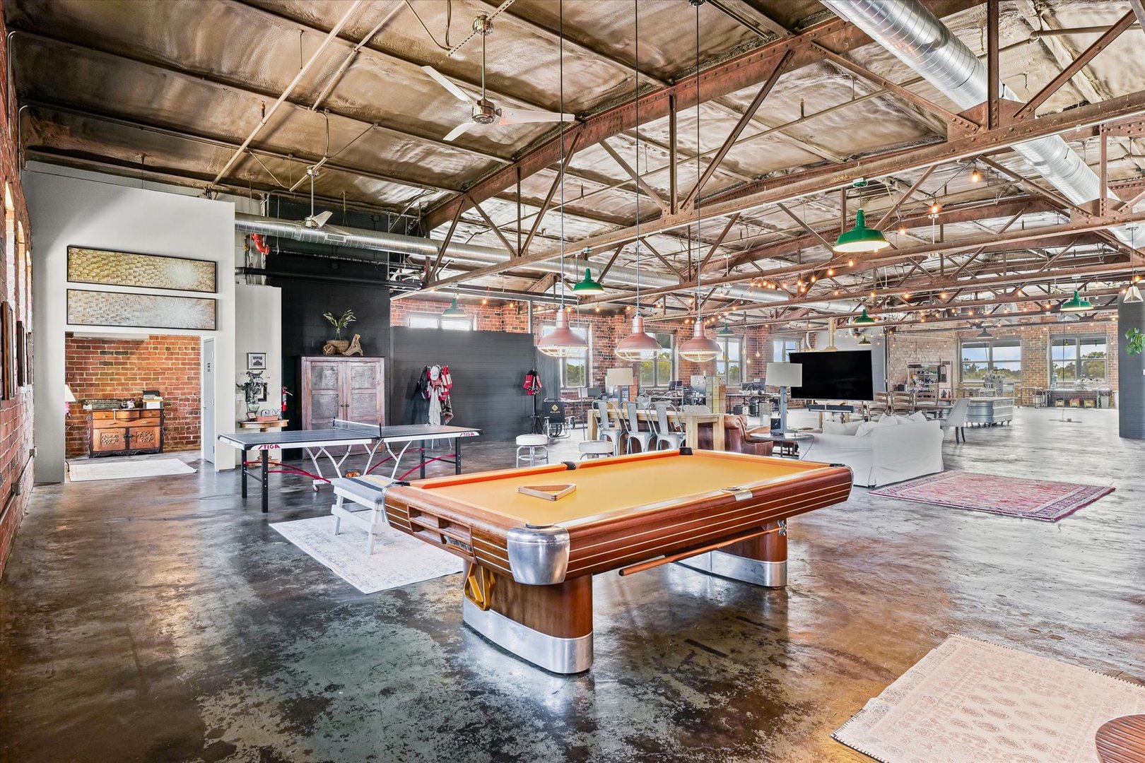 209 E Washington Street #5, Bloomington, IL 61701