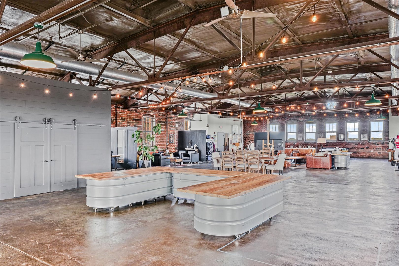 209 E Washington Street #5, Bloomington, IL 61701