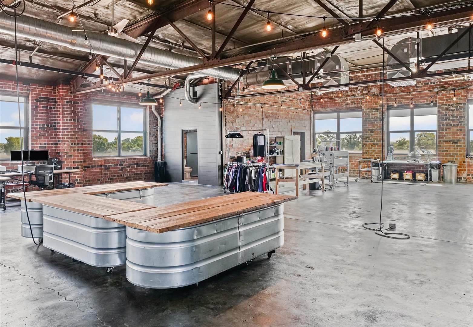 209 E Washington Street #5, Bloomington, IL 61701