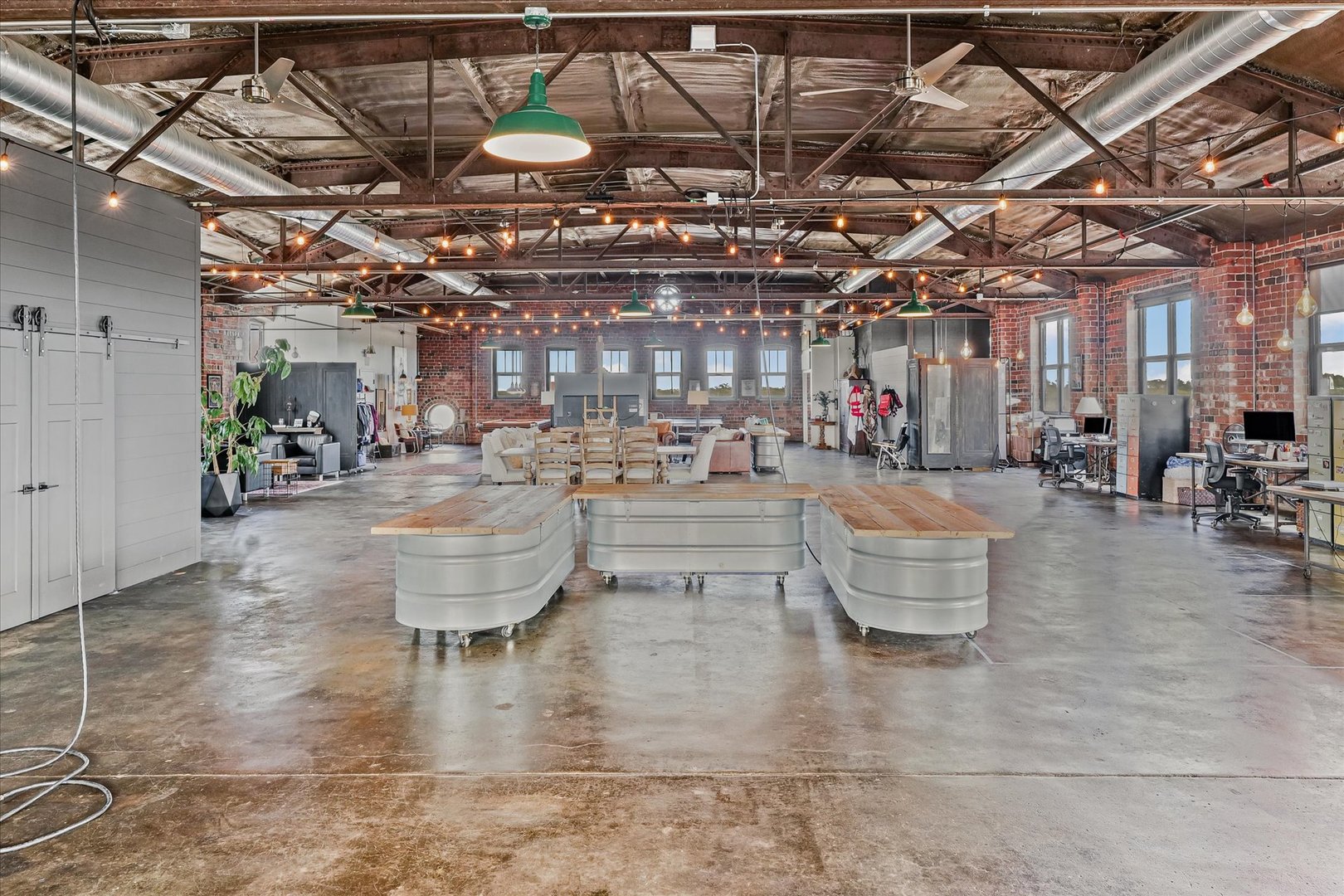 209 E Washington Street #5, Bloomington, IL 61701