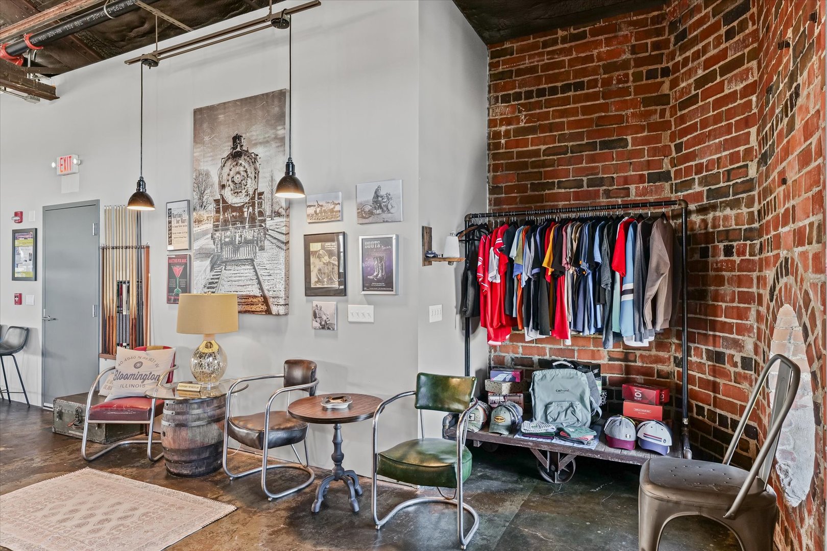 209 E Washington Street #5, Bloomington, IL 61701