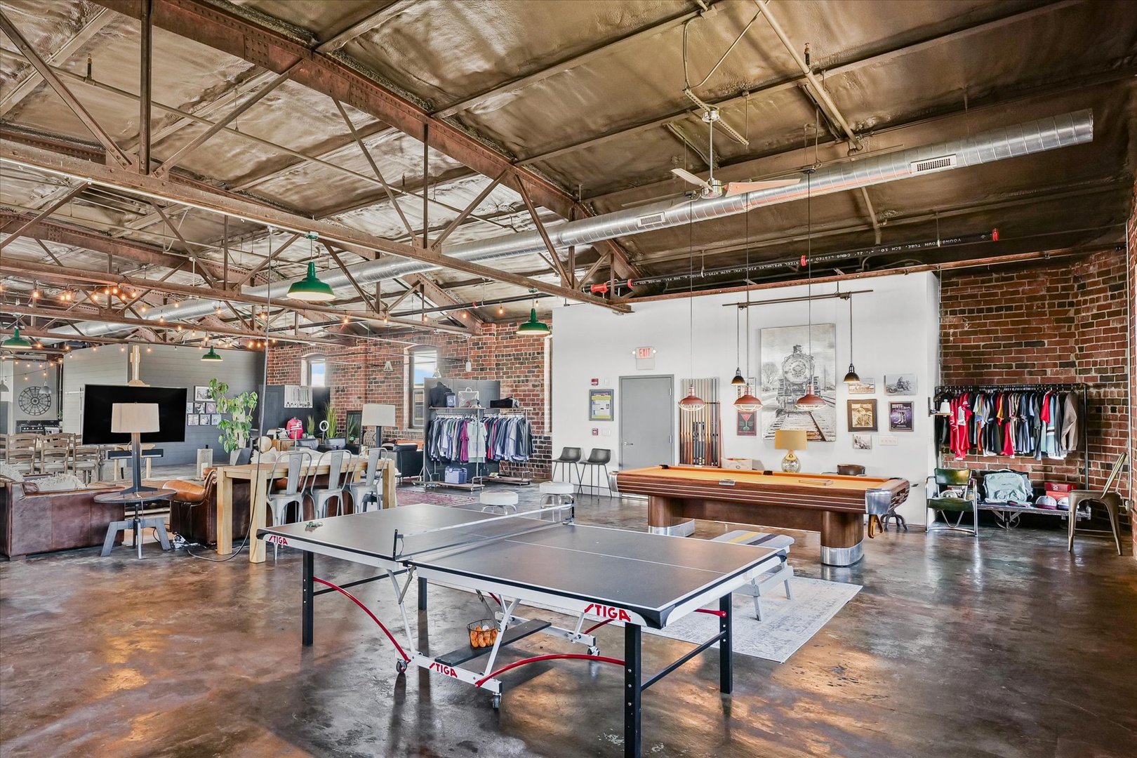 209 E Washington Street #5, Bloomington, IL 61701