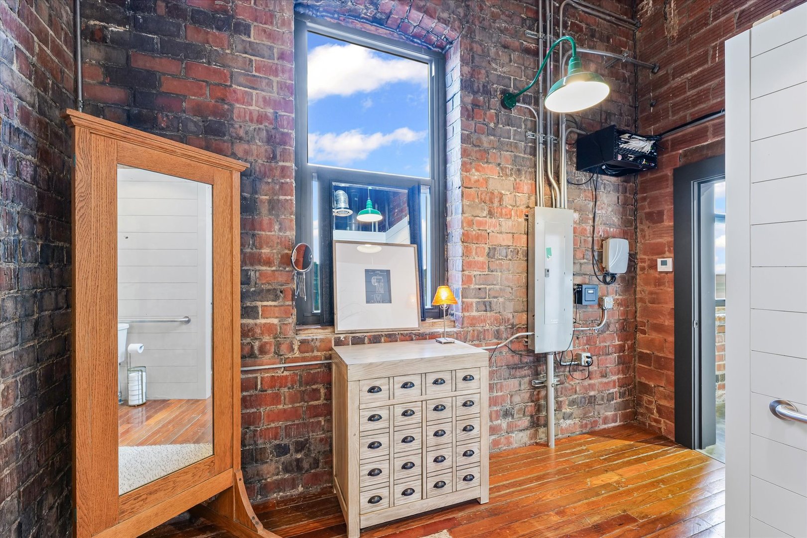 209 E Washington Street #5, Bloomington, IL 61701