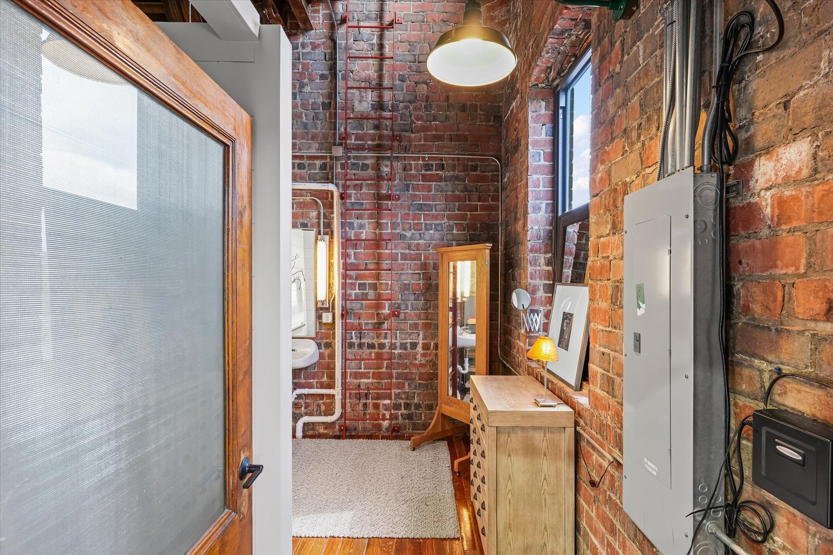 209 E Washington Street #5, Bloomington, IL 61701