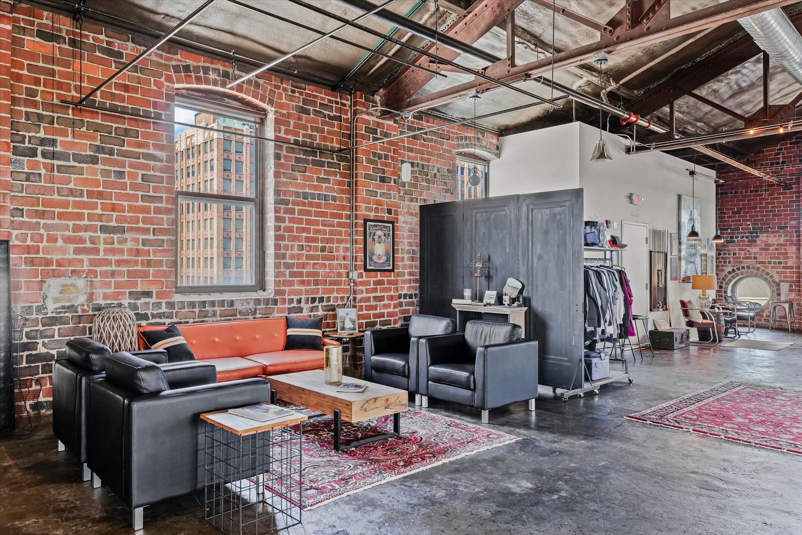 209 E Washington Street #5, Bloomington, IL 61701