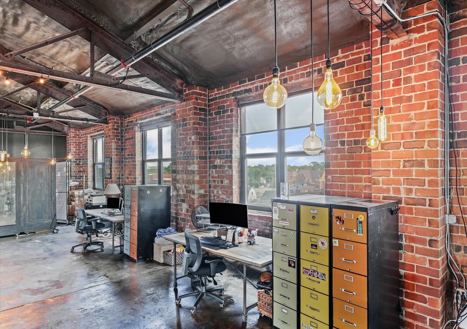 209 E Washington Street #5, Bloomington, IL 61701