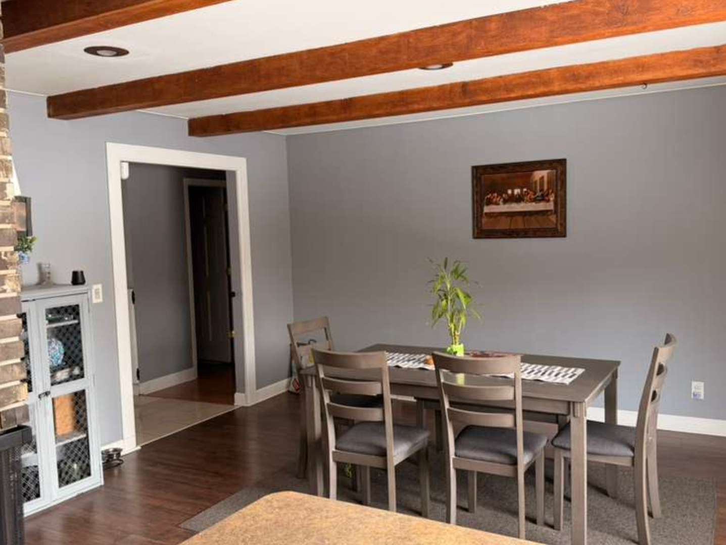 1286 Roxbury Road, Rockford, IL 61107