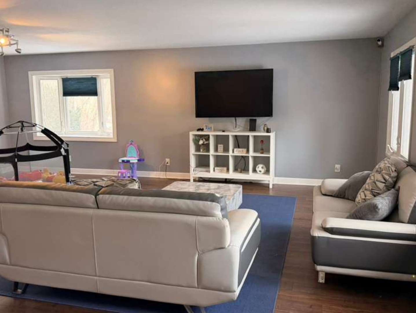 1286 Roxbury Road, Rockford, IL 61107