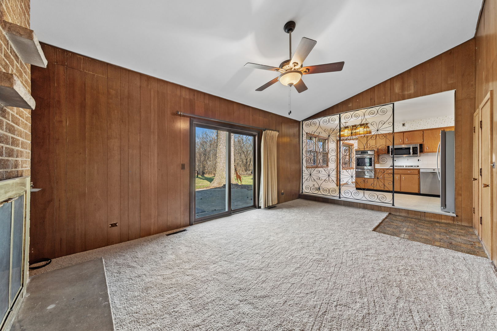 626 Burdette Avenue, Glendale Heights, IL 60139