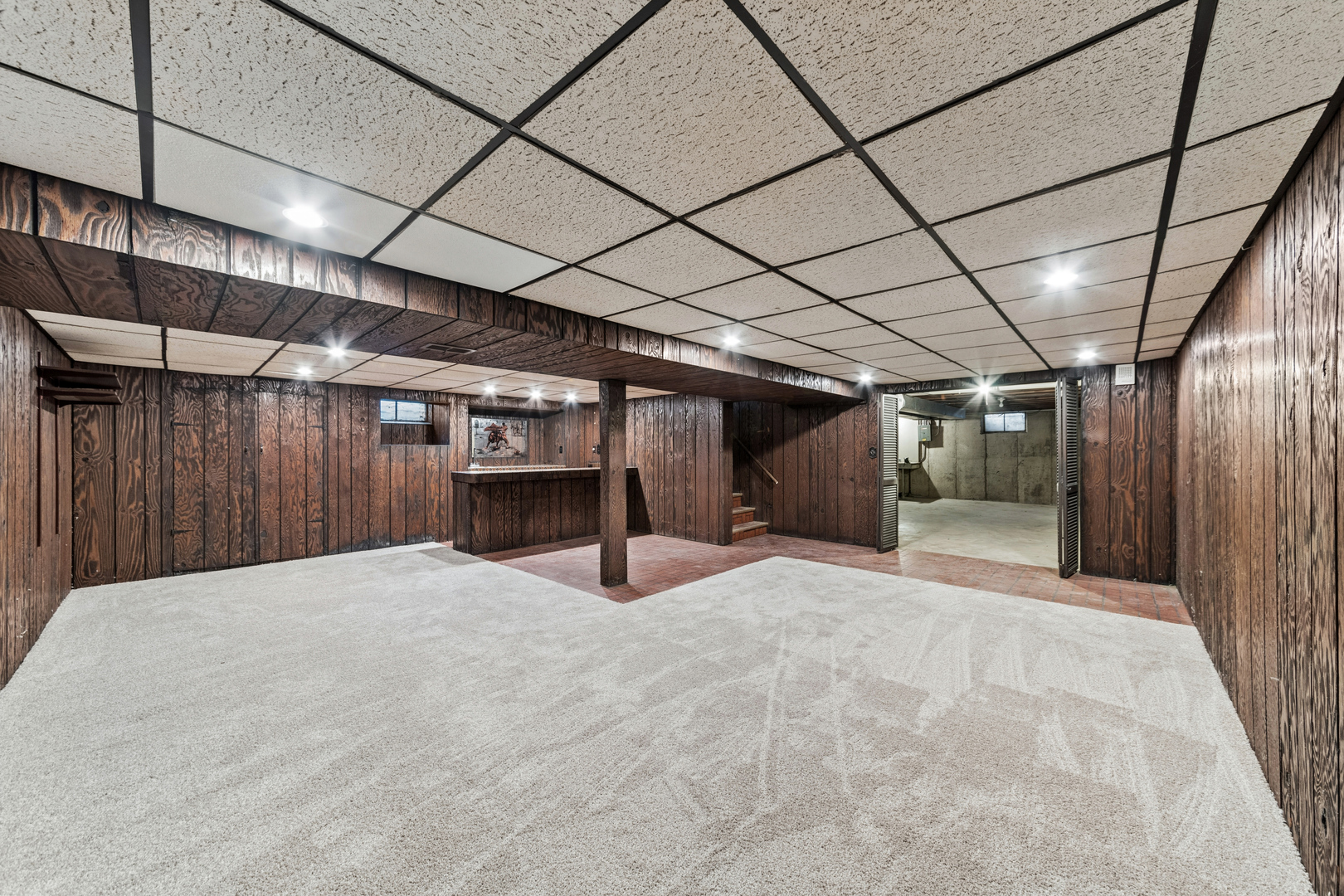 626 Burdette Avenue, Glendale Heights, IL 60139