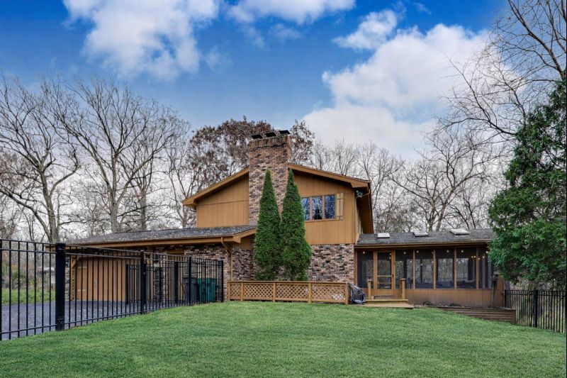 14660 SILVER LAKE Drive, Orland Park, IL 60462