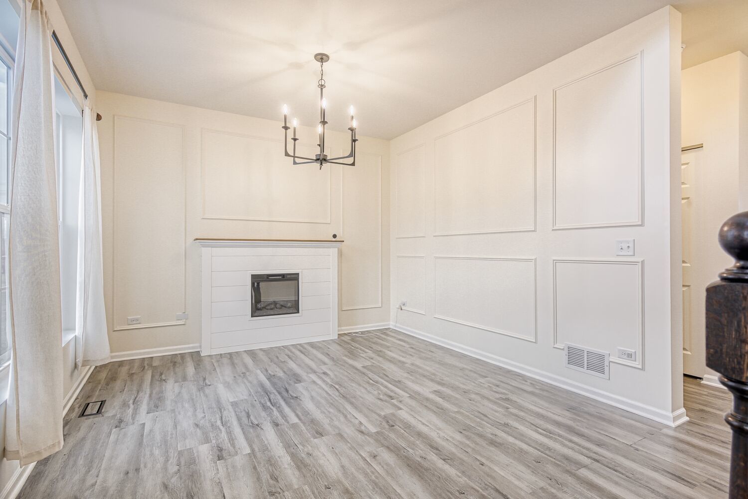 26152 S White Oak Trail, Channahon, IL 60410