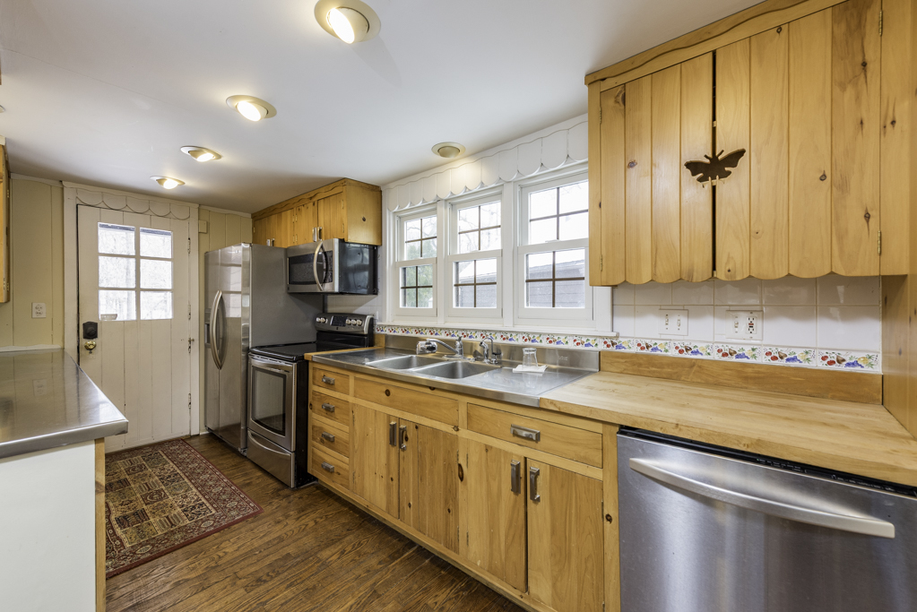 2205 13th Street, Winthrop Harbor, IL 60096