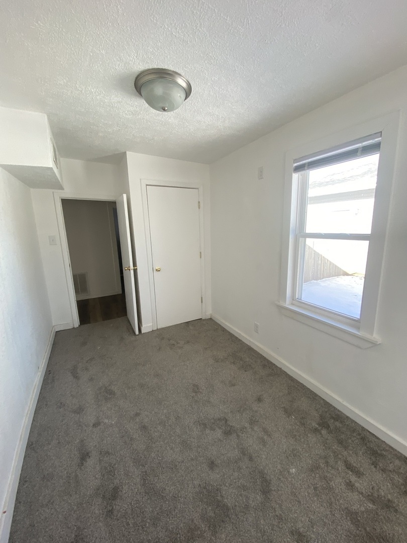 880 E Riverside Boulevard, Loves Park, IL 61111