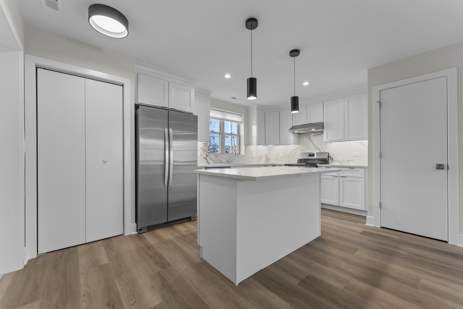 220 S Western Avenue #B, Chicago, IL 60612