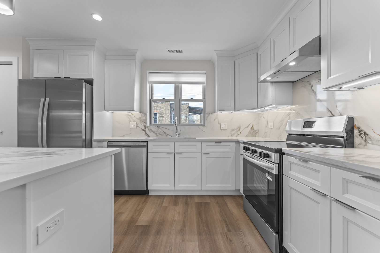 220 S Western Avenue #B, Chicago, IL 60612