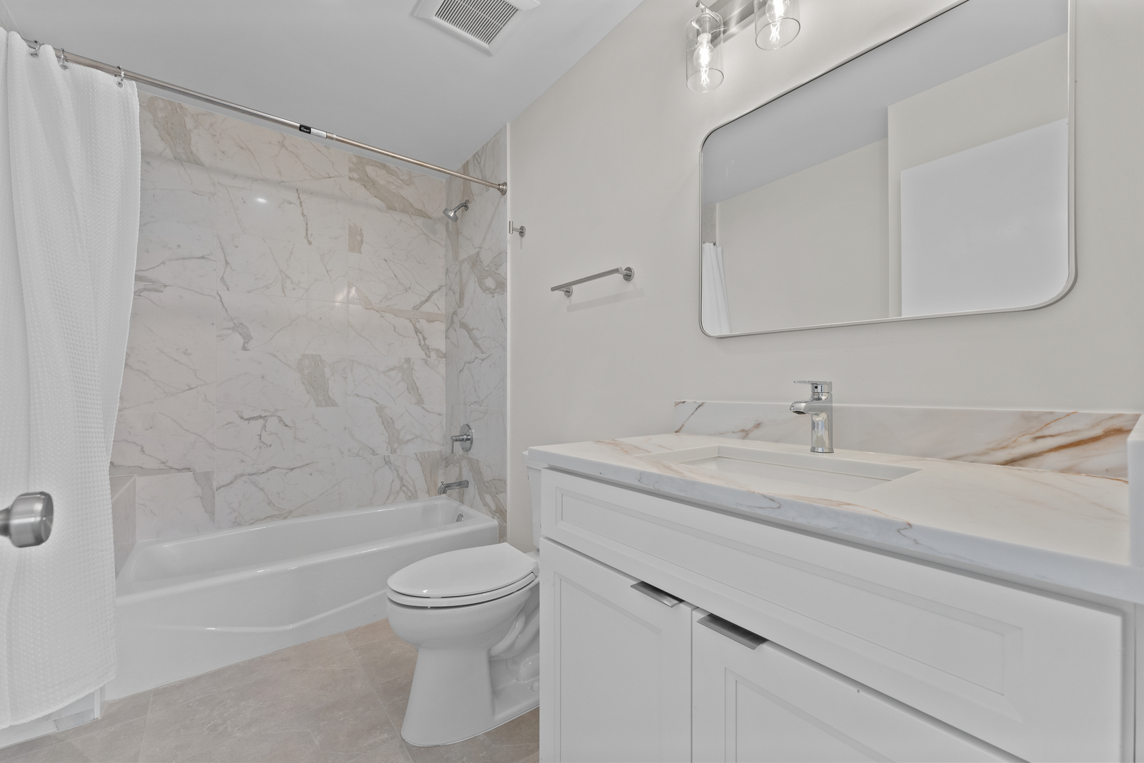 220 S Western Avenue #B, Chicago, IL 60612