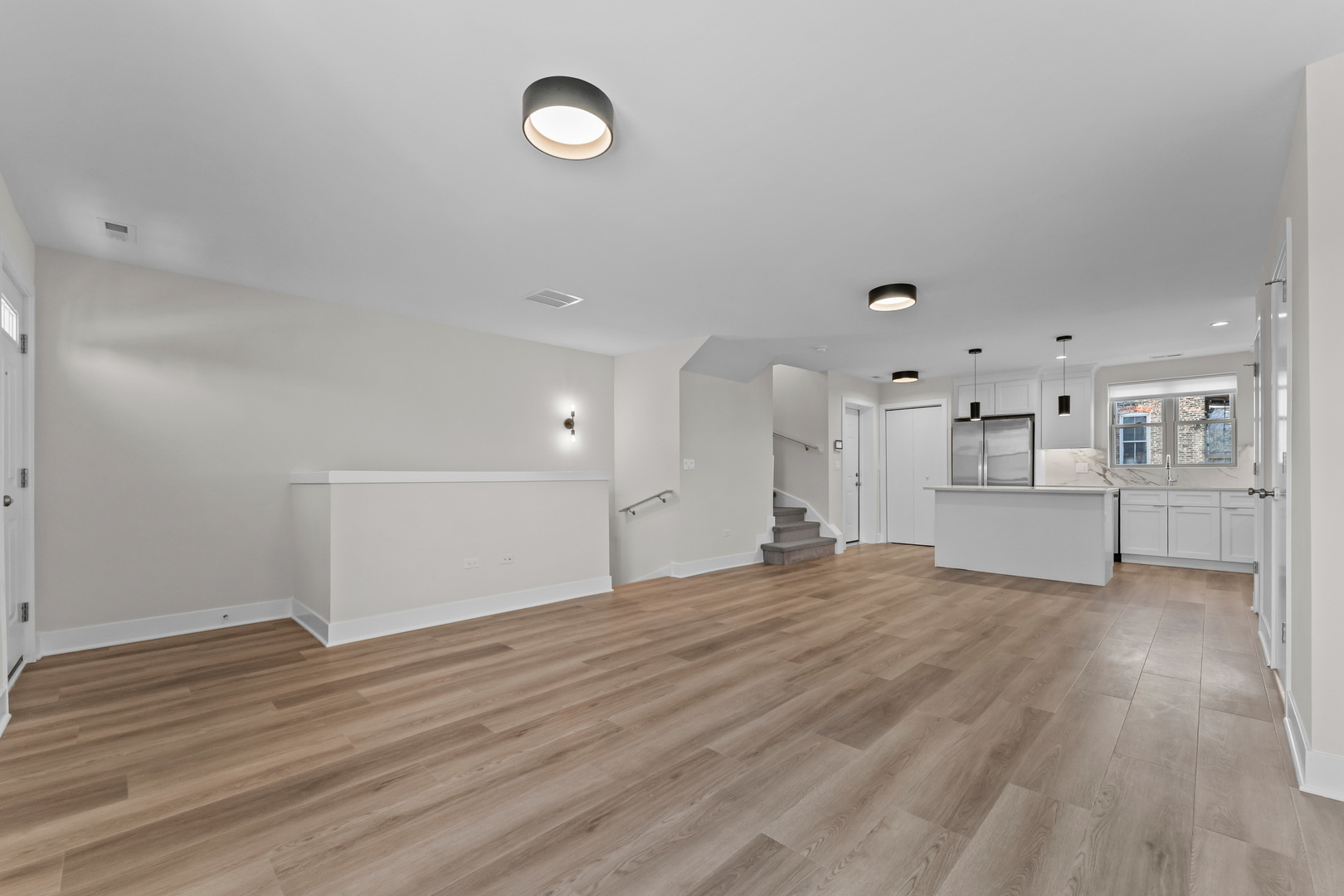 220 S Western Avenue #B, Chicago, IL 60612