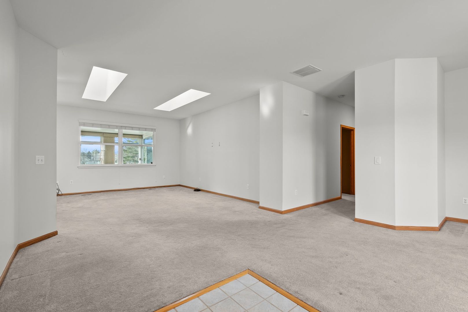 1534 W Cadillac Circle, Romeoville, IL 60446