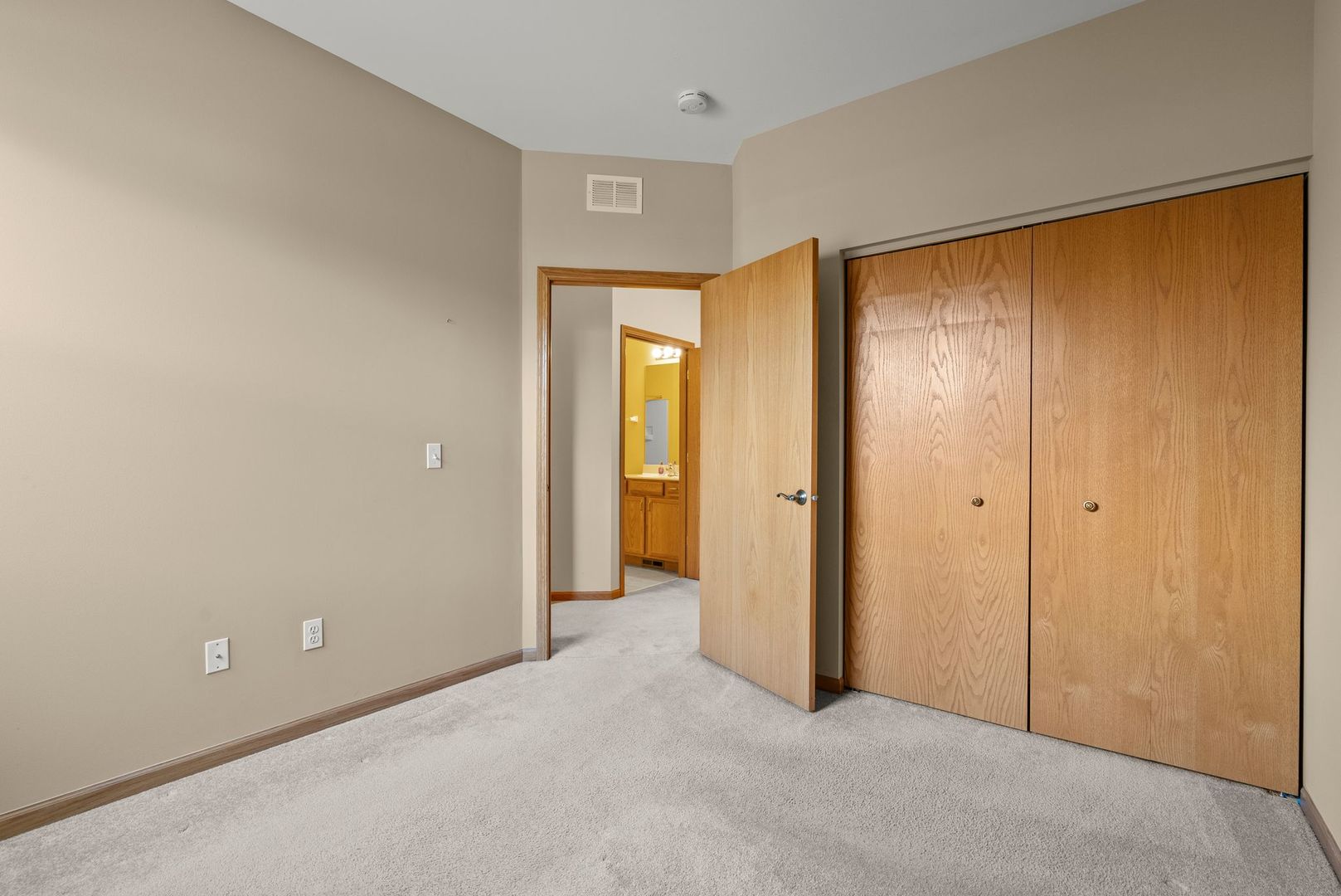 1534 W Cadillac Circle, Romeoville, IL 60446