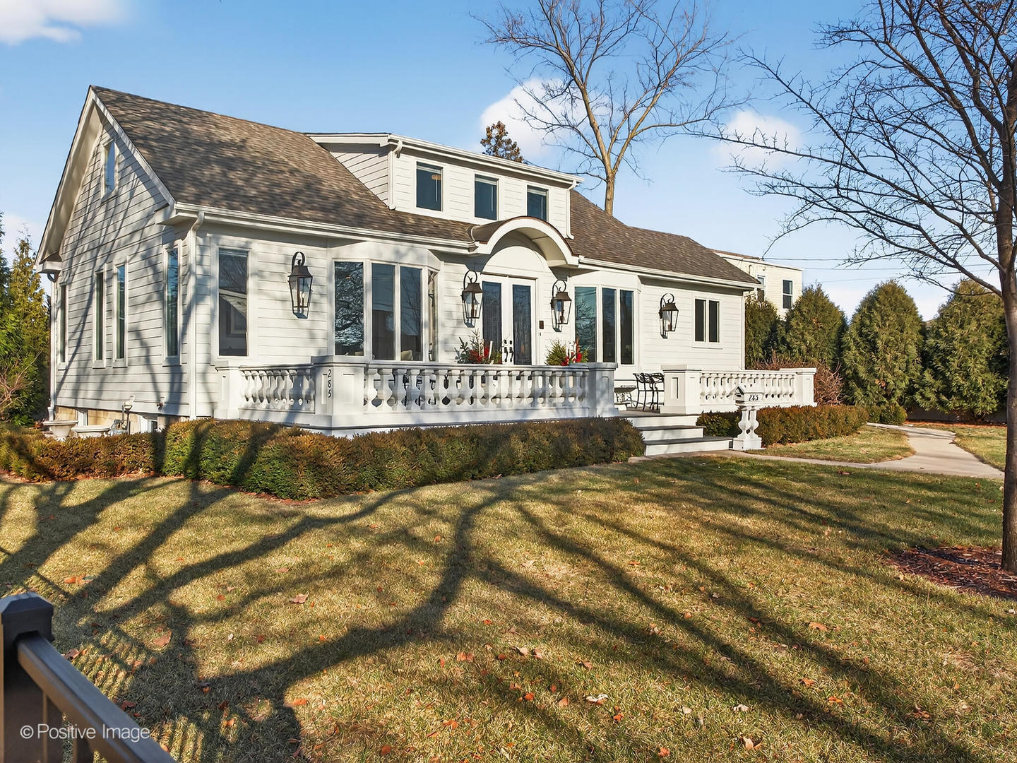 285 Middaugh Road, Clarendon Hills, IL 60514