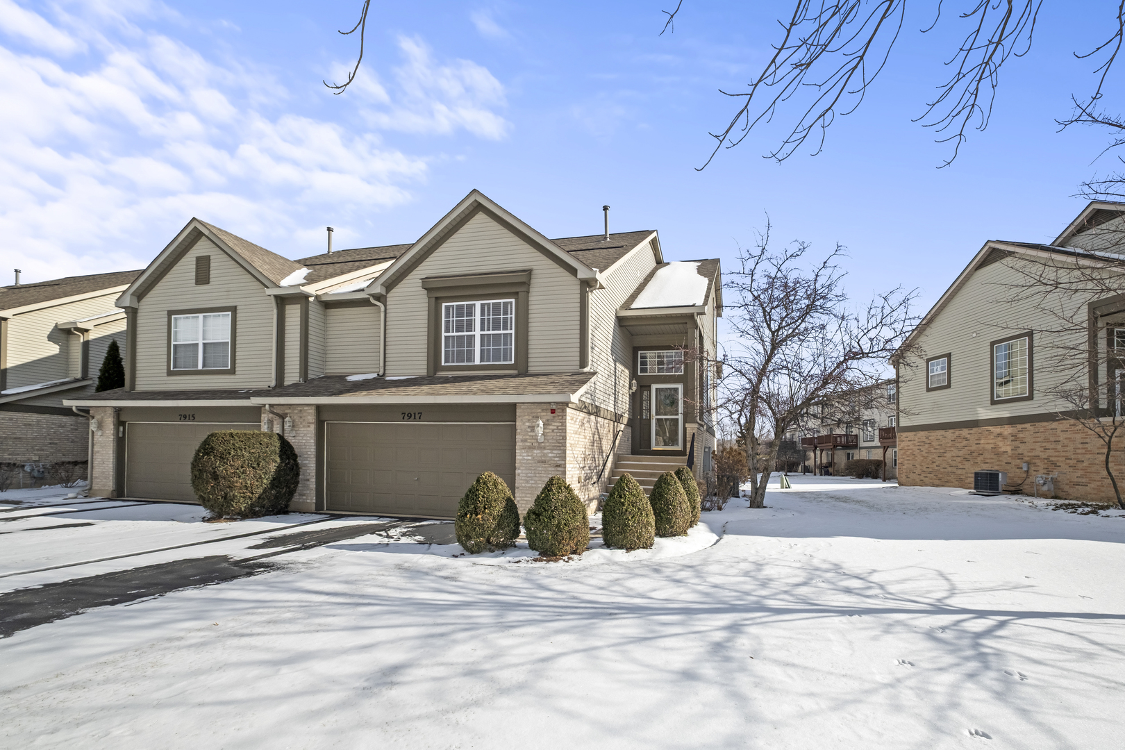 7917 Windsor Drive, Darien, IL 60561