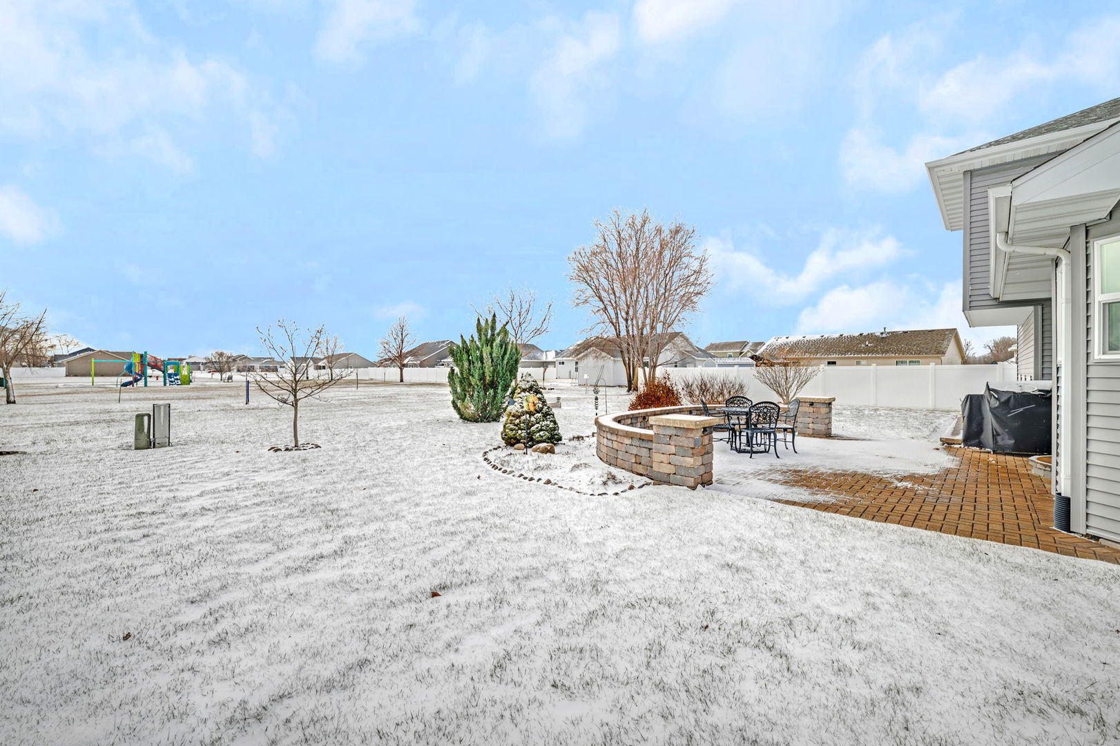 145 S Primrose Drive, Coal City, IL 60416